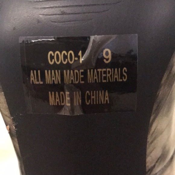 Silver and black high heels - Picture 5 of 5